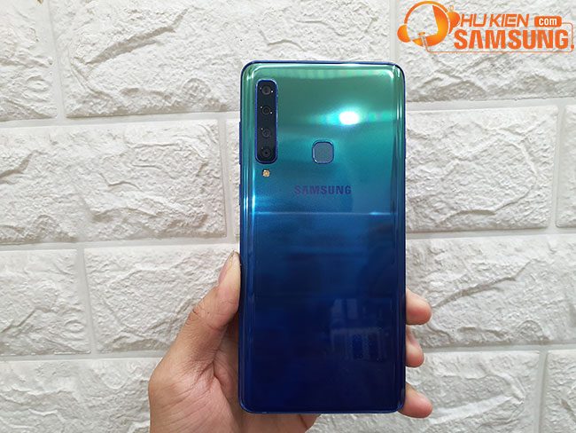 Thay nắp lưng Galaxy A9 2018 chính hãng Thay nắp lưng Galaxy A9 2018 chính hãng