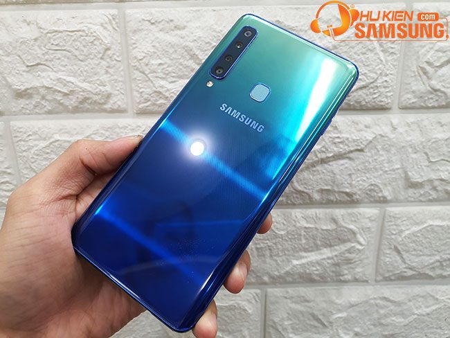 Thay nắp lưng Galaxy A9 2018 chính hãng Thay nắp lưng Galaxy A9 2018 chính hãng