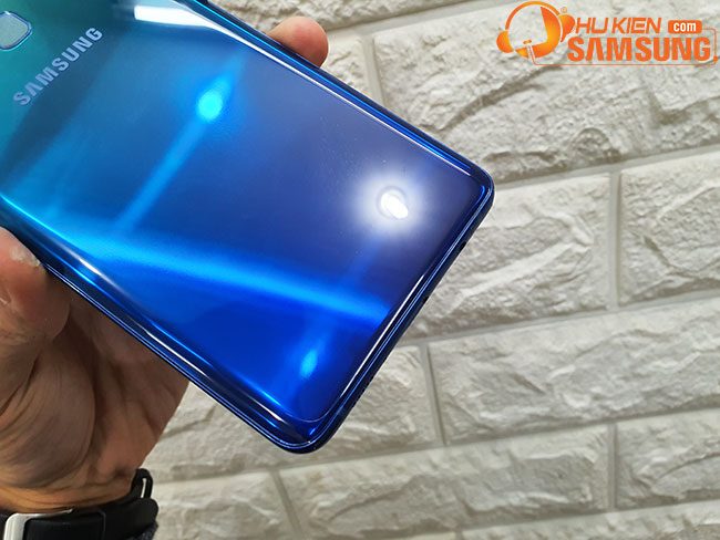Thay nắp lưng Galaxy A9 2018 chính hãng Thay nắp lưng Galaxy A9 2018 chính hãng