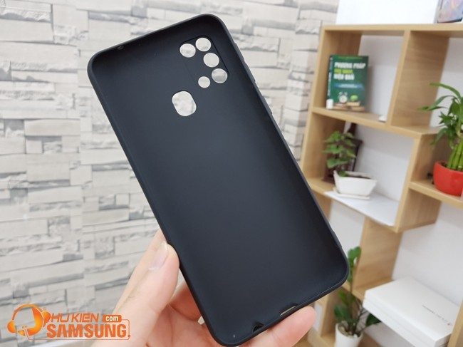 Ốp lưng dẻo M31 chống bám vân tay hiệu Oucase