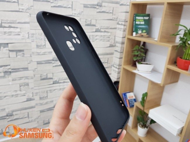Ốp lưng dẻo M31 chống bám vân tay hiệu Oucase