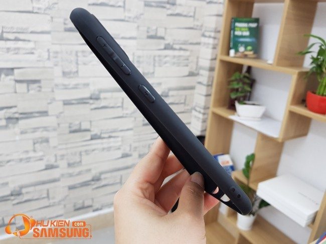 Ốp lưng dẻo M31 chống bám vân tay hiệu Oucase