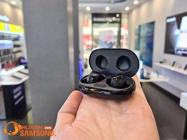 tai nghe bluetooth galaxy buds Plus chính hãng giá rẻ Hà Nội HCM tai nghe bluetooth galaxy buds Plus chính hãng giá rẻ Hà Nội HCM
