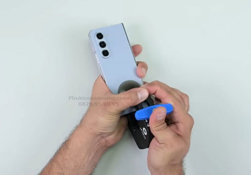 Thay nắp lưng Galaxy Z Fold 5 chính hãng giá bao nhiêu? Thay nắp lưng Galaxy Z Fold 5 chính hãng giá bao nhiêu?