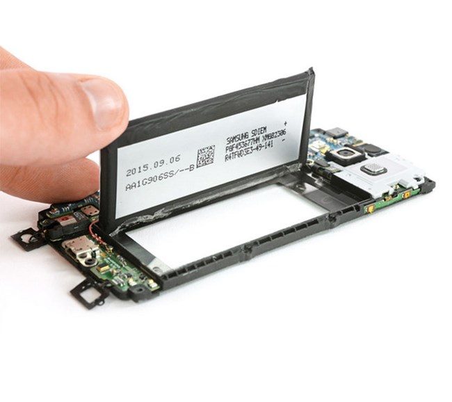 Tự thay pin cho Samsung Galaxy A3 2015 Battery tại nhà Tự thay pin cho Samsung Galaxy A3 2015 Battery tại nhà