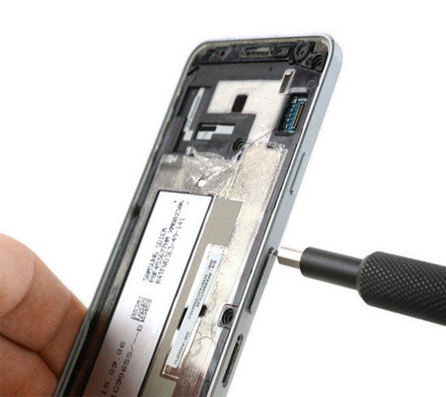 Tự thay pin cho Samsung Galaxy A3 2015 Battery tại nhà Tự thay pin cho Samsung Galaxy A3 2015 Battery tại nhà