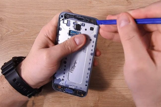 thay pin J3 Pro 2017 và một số pin J3 khác thay pin J3 Pro 2017 và một số pin J3 khác