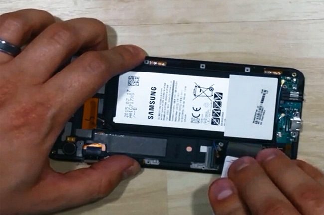 Thay pin Samsung Galaxy S6 Edge Plus Thay pin Samsung Galaxy S6 Edge Plus