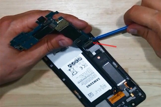 Thay pin Samsung Galaxy S6 Edge Plus Thay pin Samsung Galaxy S6 Edge Plus