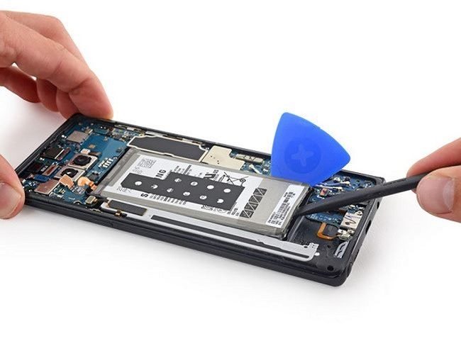 Thiết kế bên trong của galaxy Note 8 với viên pin dài hơn Thiết kế bên trong của galaxy Note 8 với viên pin dài hơn
