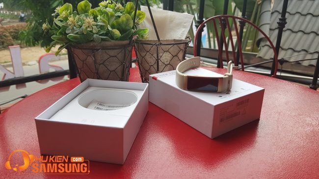 Vòng đeo tay Huawei Band 3 Pro
