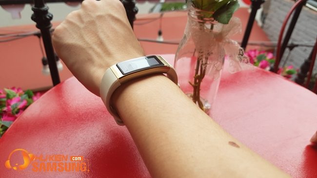 Vòng đeo tay Huawei Band 3 Pro