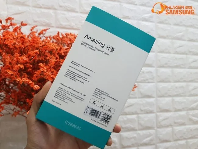 Kính cường lực Galaxy A8 Plus hiệu Nillkin H+ Pro