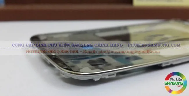 Thay viền Benzen Samsung Galaxy S4 i9500 chính hãng