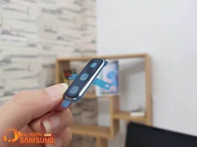 Thay kính camera sau Samsung Galaxy Z Fold 4| Fold 3| Fold 2| Fold 1