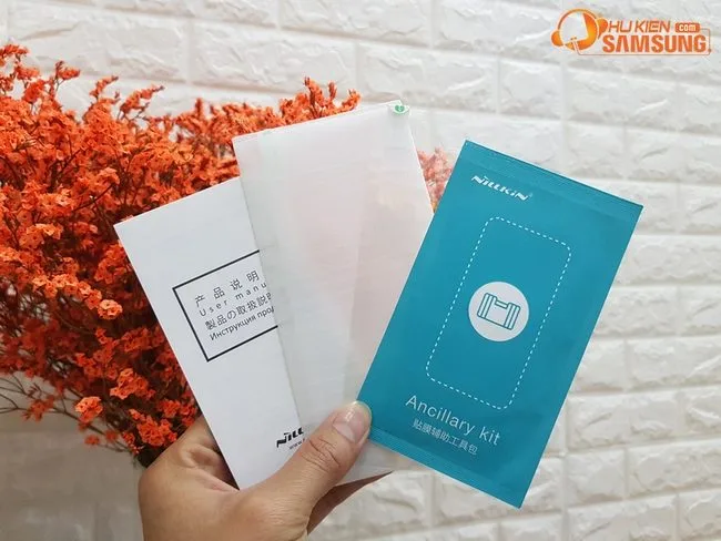 Kính cường lực Galaxy A8 Plus hiệu Nillkin H+ Pro