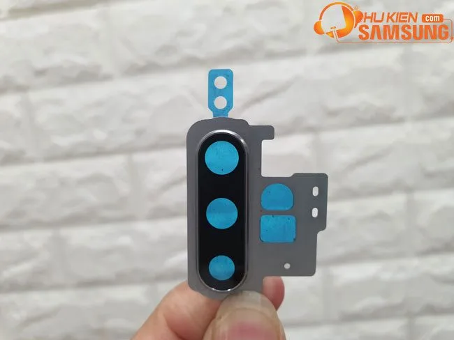 Thay mặt kính camera sau Galaxy Note 10 Plus chính hãng