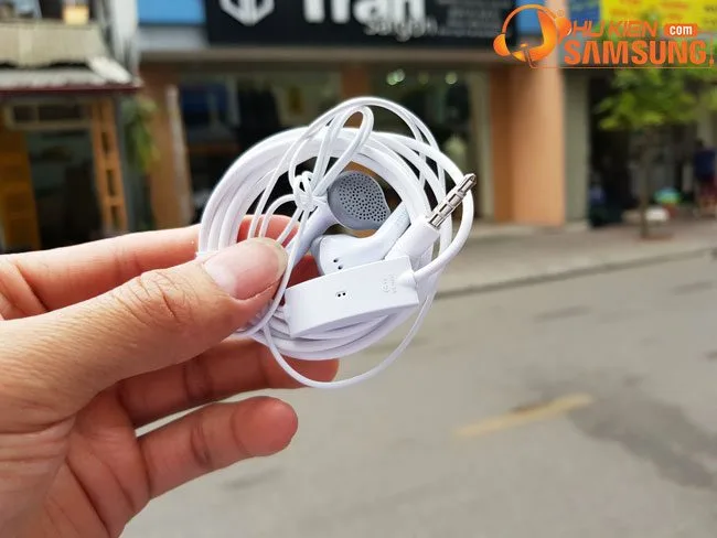 Tai nghe Galaxy J8 2018 chính hãng Samsung