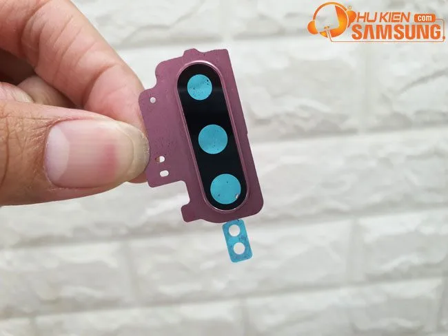 Thay kính camera sau Galaxy Note 10 chính hãng