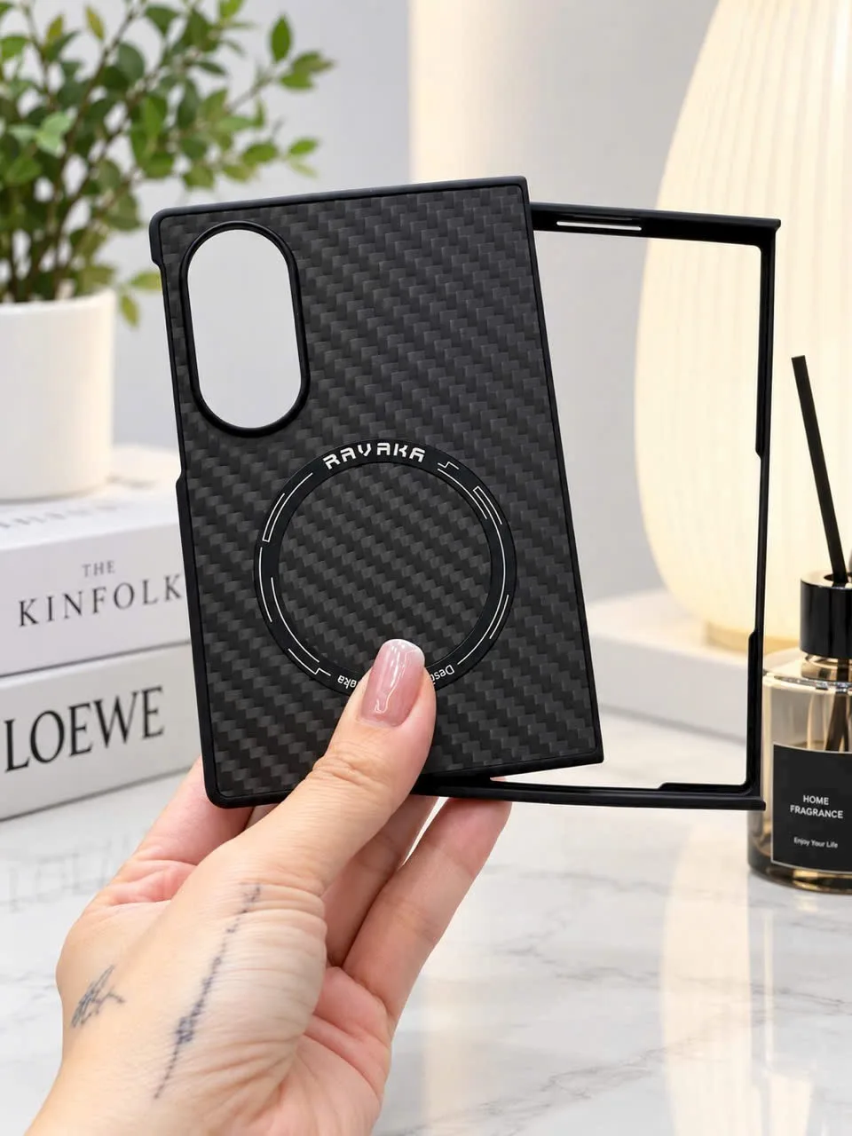 Ốp lưng Ravaka Galaxy Fold 8 Ultra Carbon có MagSafe_1